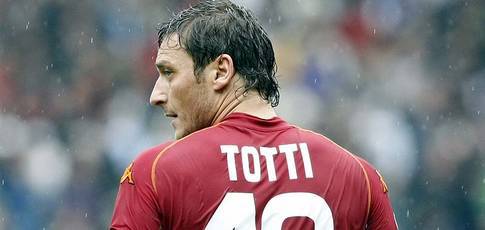 Fotbollsveteranen Francesco Totto, från Italien.